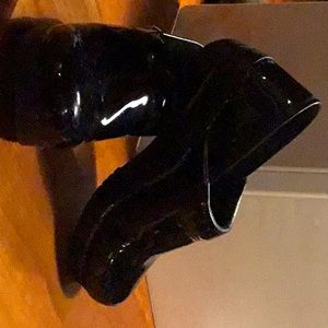 Black patent leather dansko clog  sz39